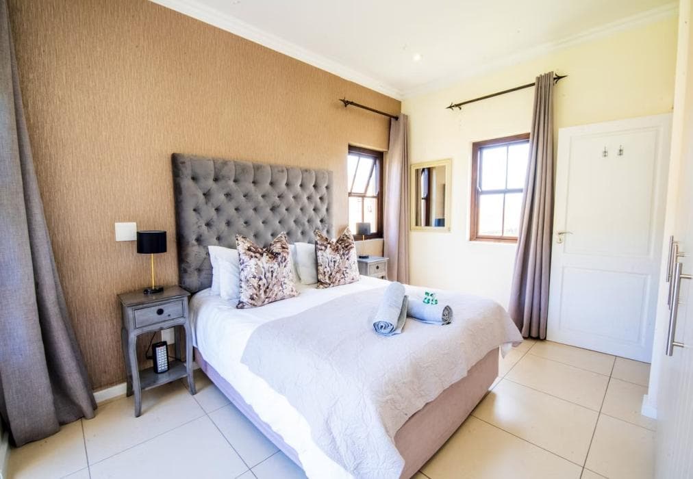 17 Whale Rock Gardens