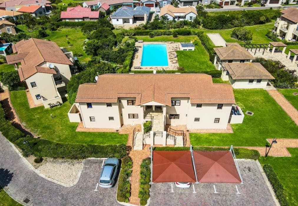 17 Whale Rock Gardens