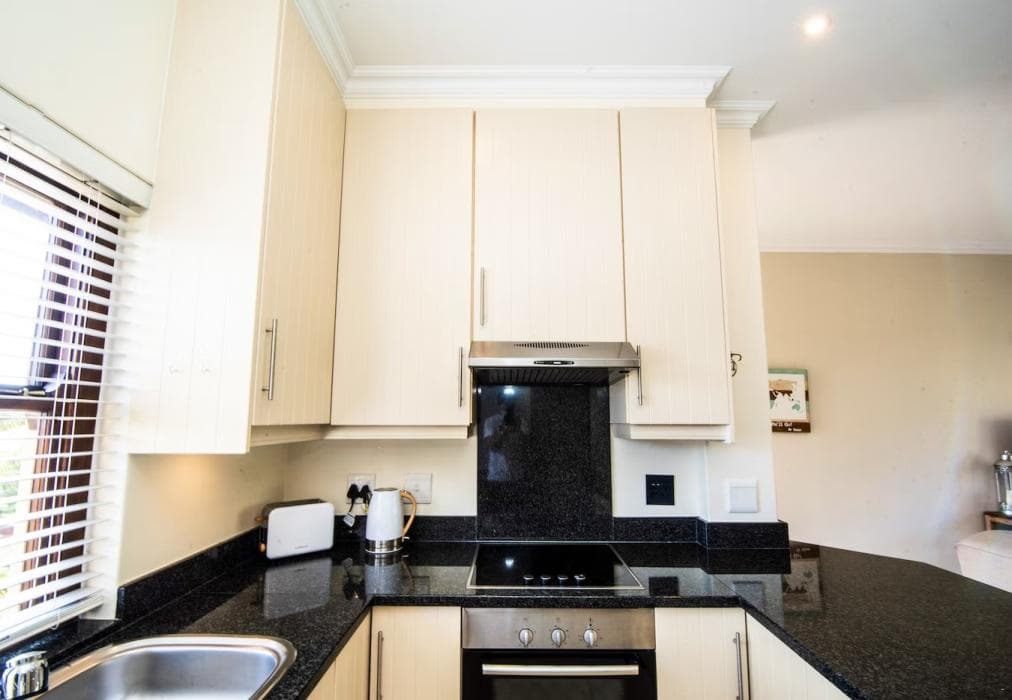 17 Whale Rock Gardens