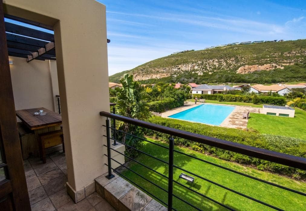 17 Whale Rock Gardens