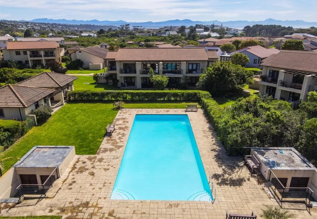 17 Whale Rock Gardens