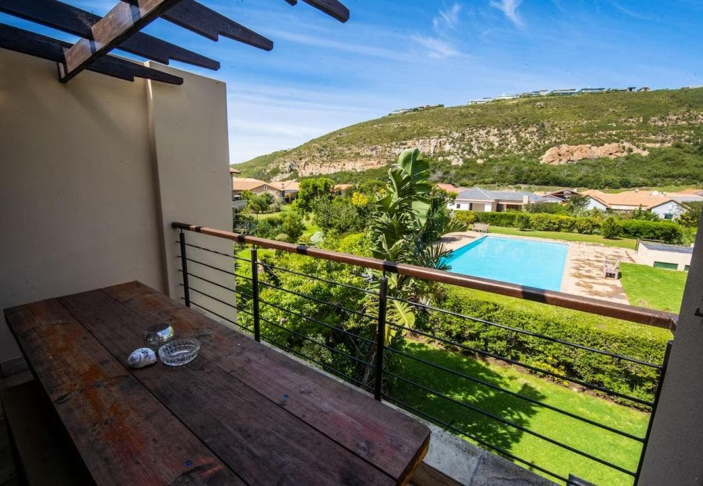 17 Whale Rock Gardens