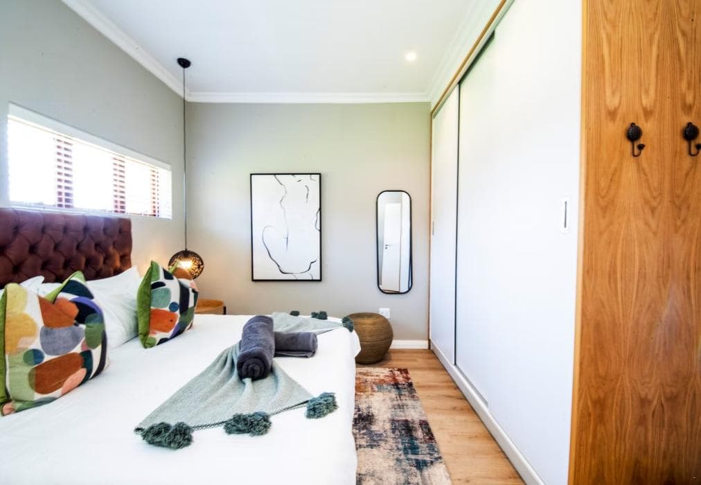 10 Whale Rock Gardens