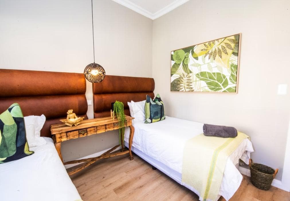 10 Whale Rock Gardens