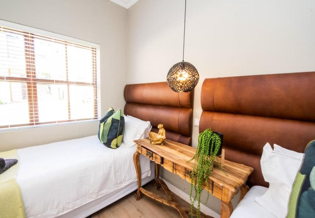 10 Whale Rock Gardens