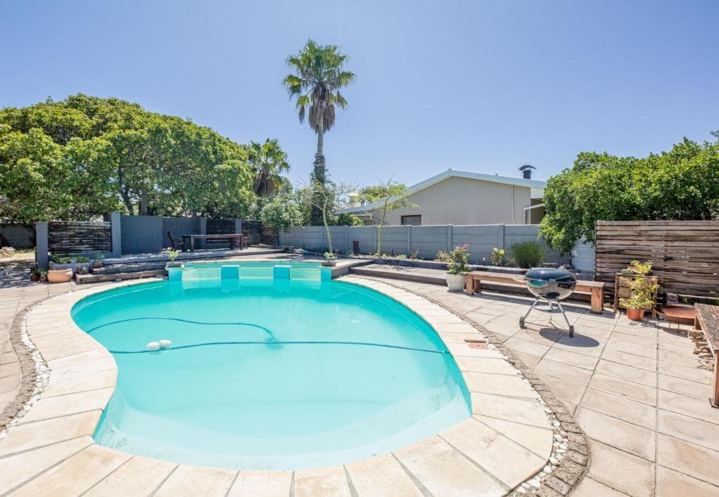 West Coast Garden Cottage