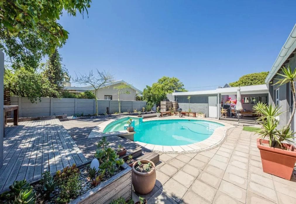 West Coast Garden Cottage