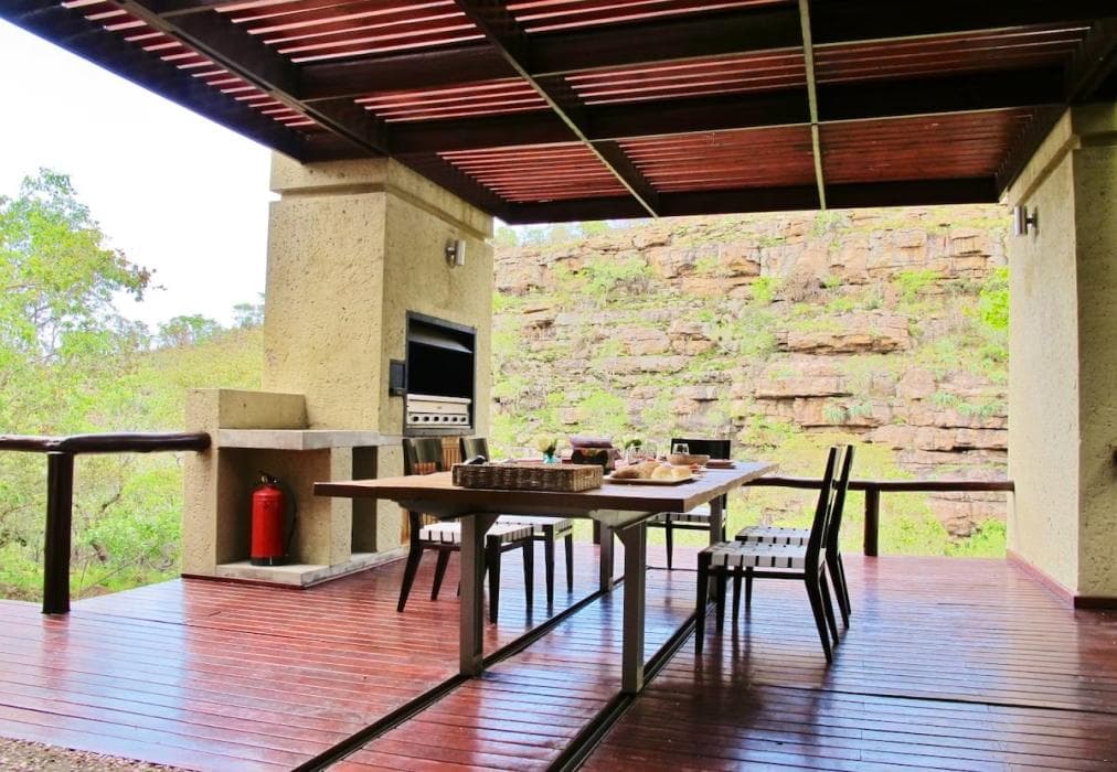 Iwa Imfene Game Lodge IMW2