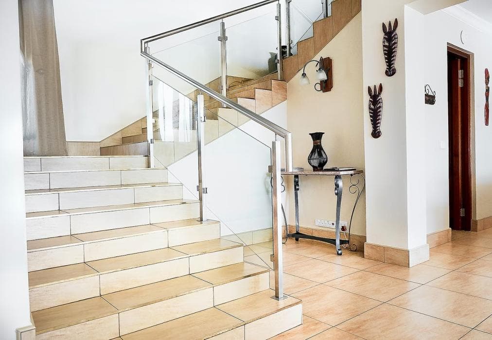 Zebula 8 Bedroom Lodge IV1