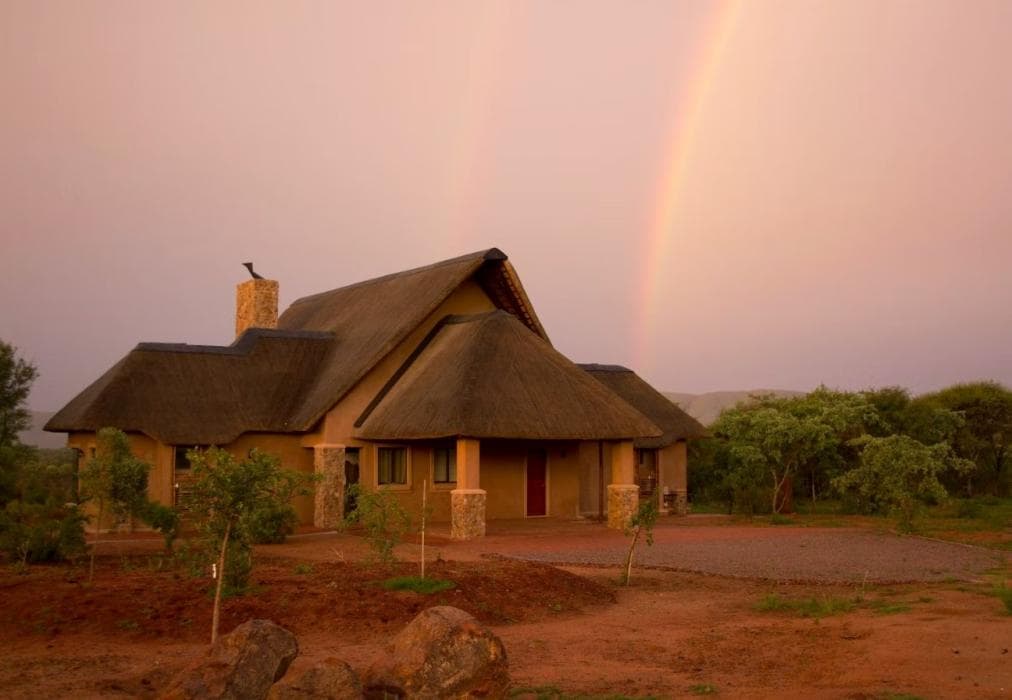 Zebula 8 Bedroom Lodge IV1