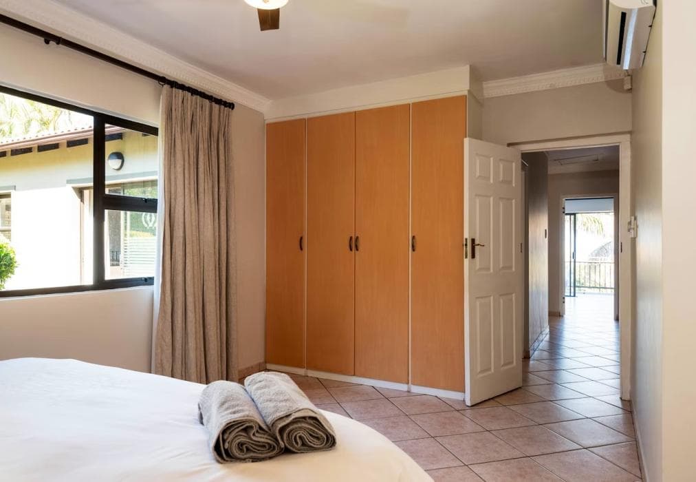 Shangri La, Ballito Beachfront Villa KBW1