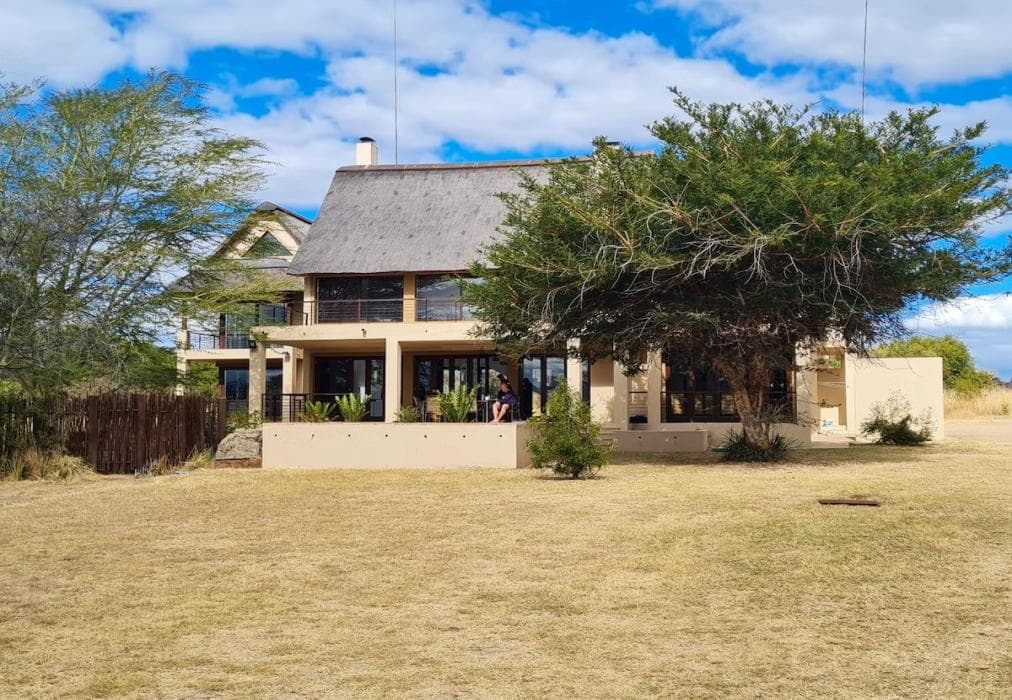 Zebula 5-Bedroom House IZN1