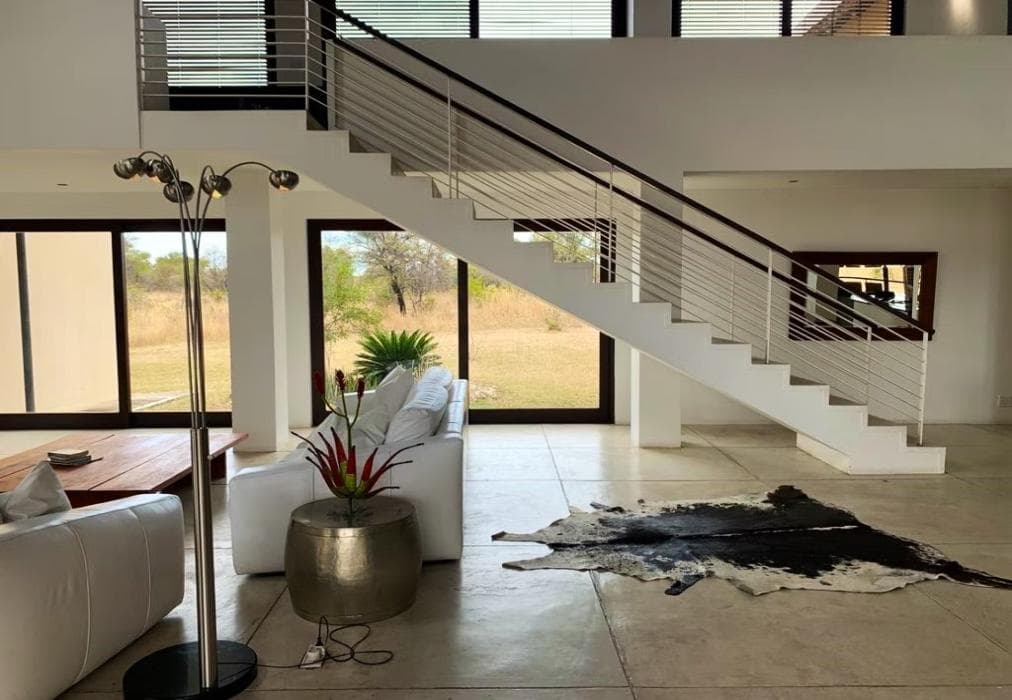 Zebula 5-Bedroom House IZN1