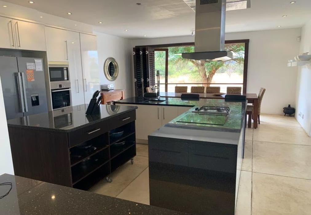 Zebula 5-Bedroom House IZN1