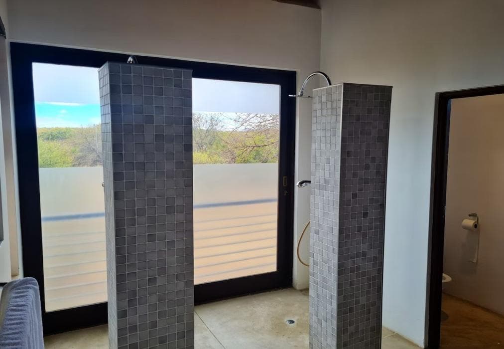 Zebula 5-Bedroom House IZN1