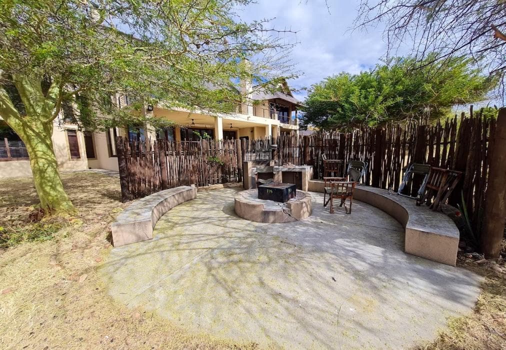 Zebula 5-Bedroom House IZN1