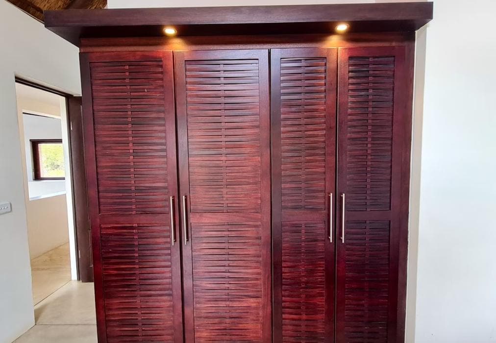 Zebula 5-Bedroom House IZN1