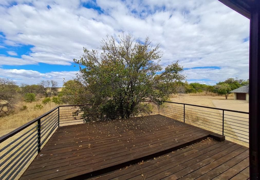 Zebula 5-Bedroom House IZN1