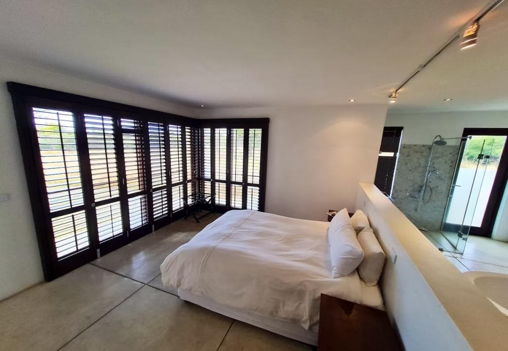 Zebula 5-Bedroom House IZN1