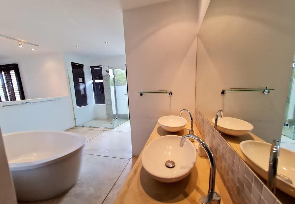 Zebula 5-Bedroom House IZN1