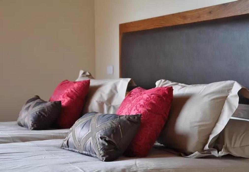 Zebula Ndlovu Cottage IV3