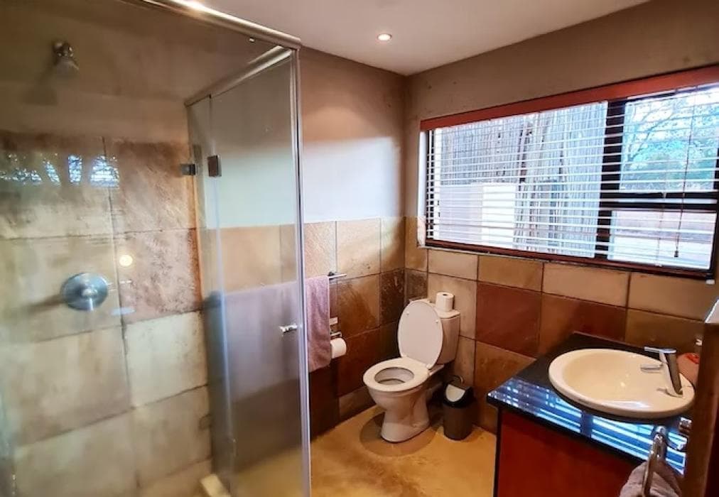 Pumba's Place Zebula 6 Bedroom House