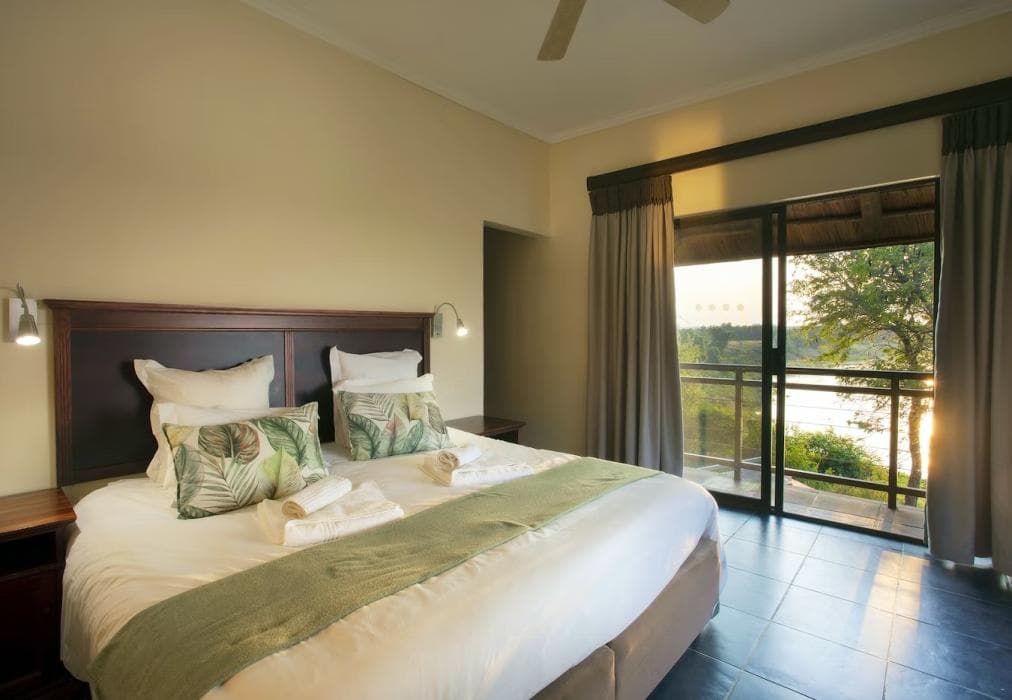 Hippo Hills, Ngwenya Lodge