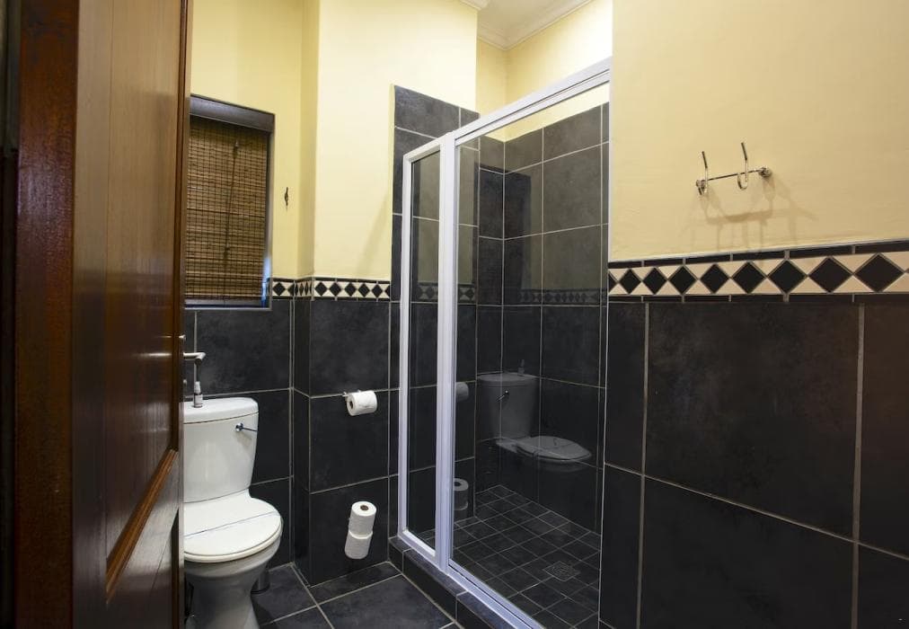 Hippo Hills, Ngwenya Lodge