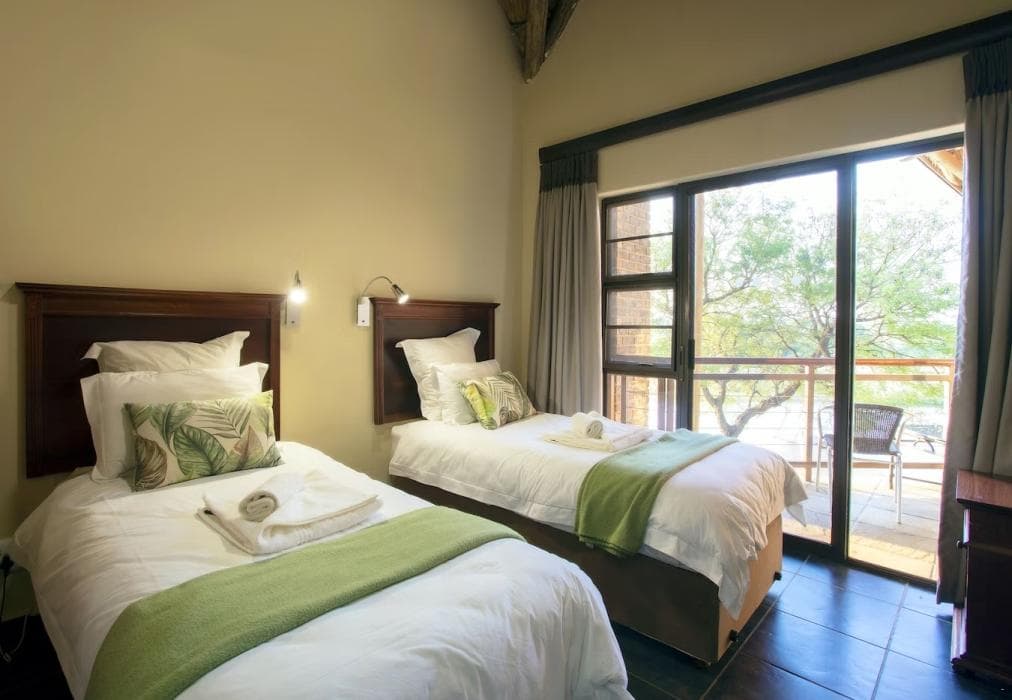 Hippo Hills, Ngwenya Lodge