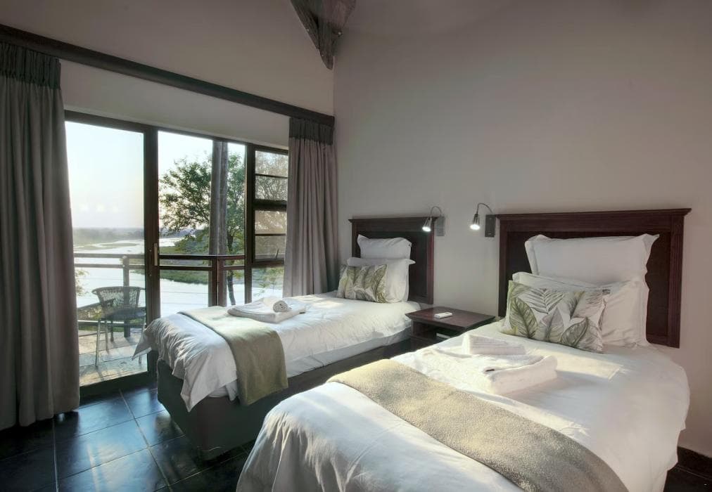 Hippo Hills, Ngwenya Lodge