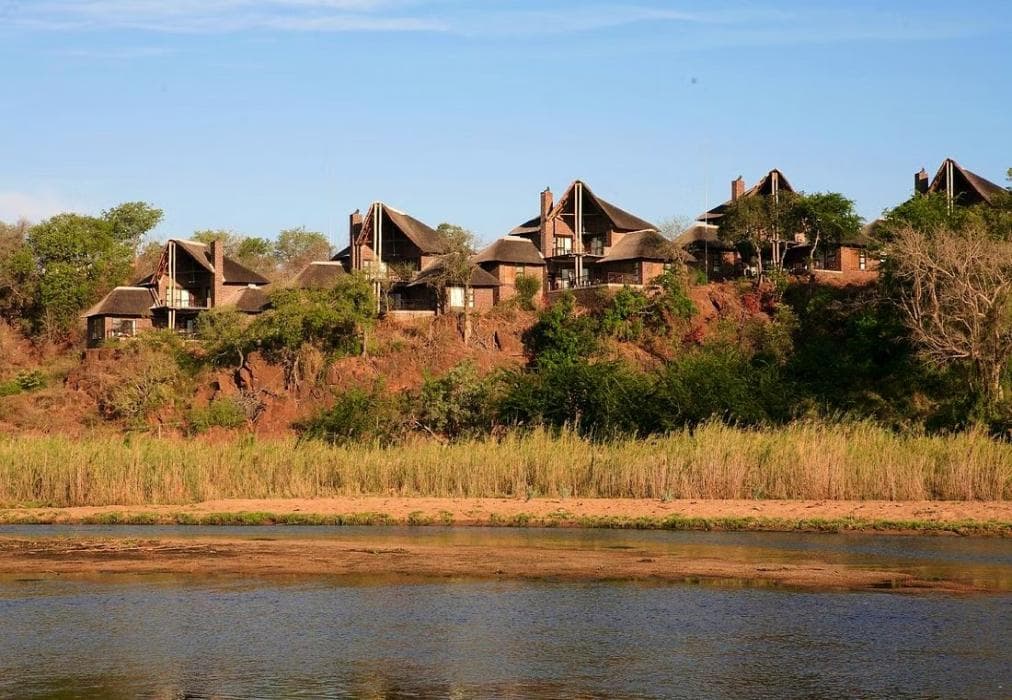 Hippo Hills, Ngwenya Lodge