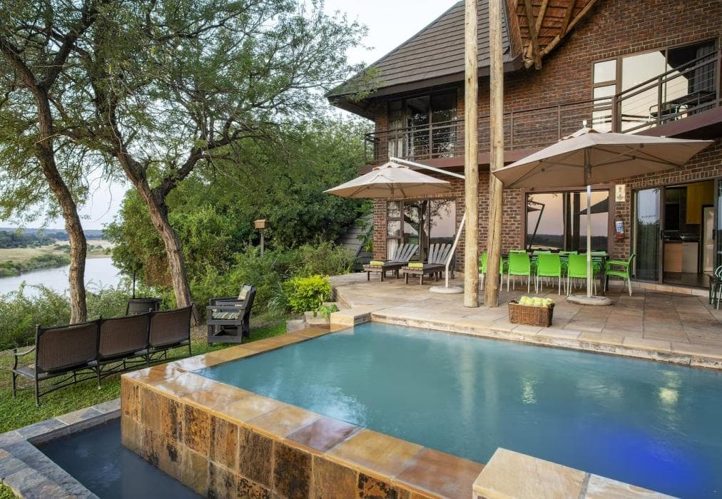 Hippo Hills, Ngwenya Lodge