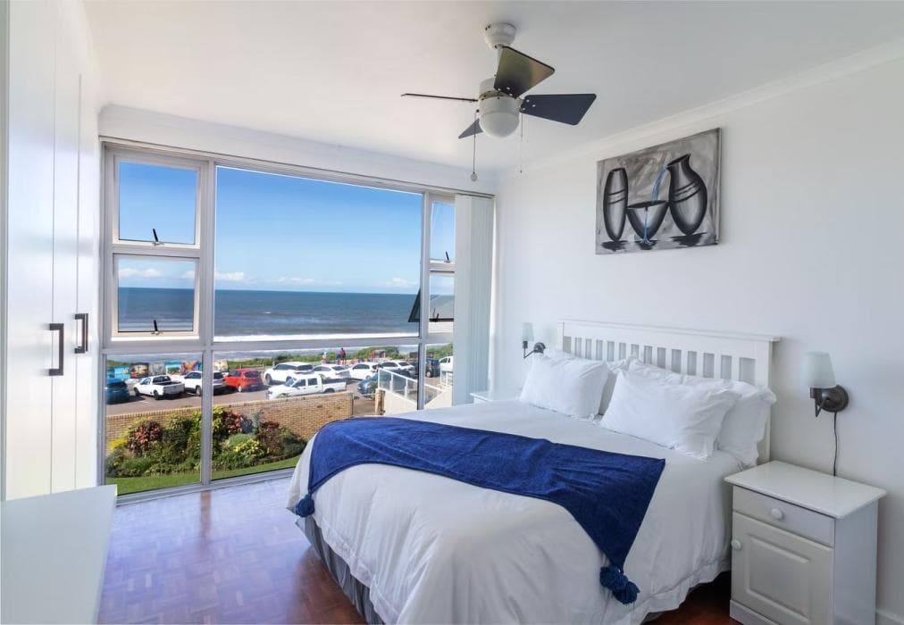 14 Warnerdoone Beachfront Apartment