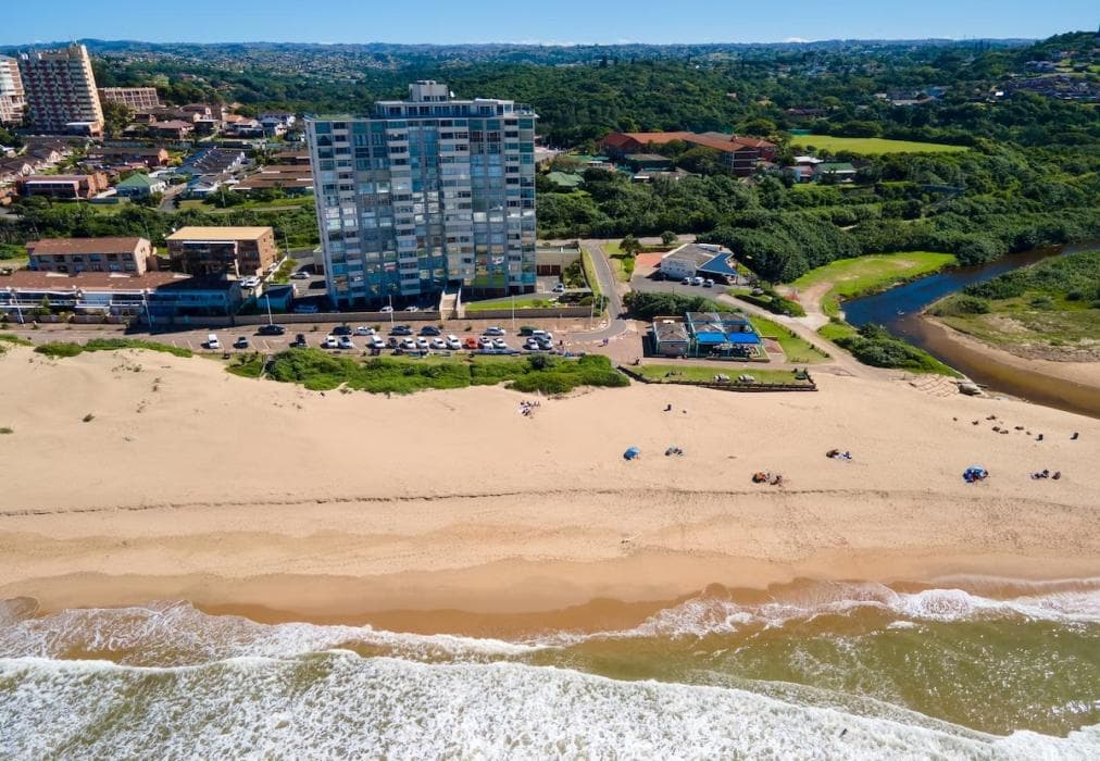 14 Warnerdoone Beachfront Apartment