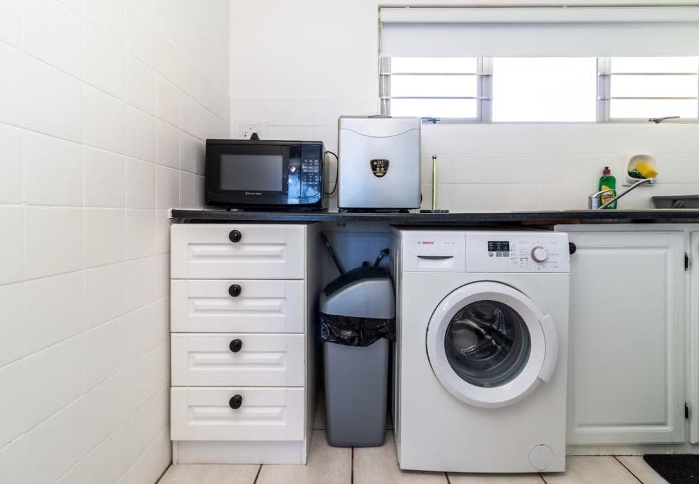 14 Warnerdoone Beachfront Apartment