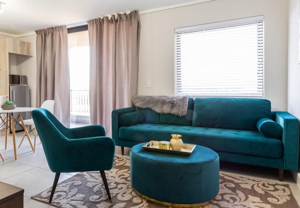 Waters Edge Luxury 1-Bedroom Apartment