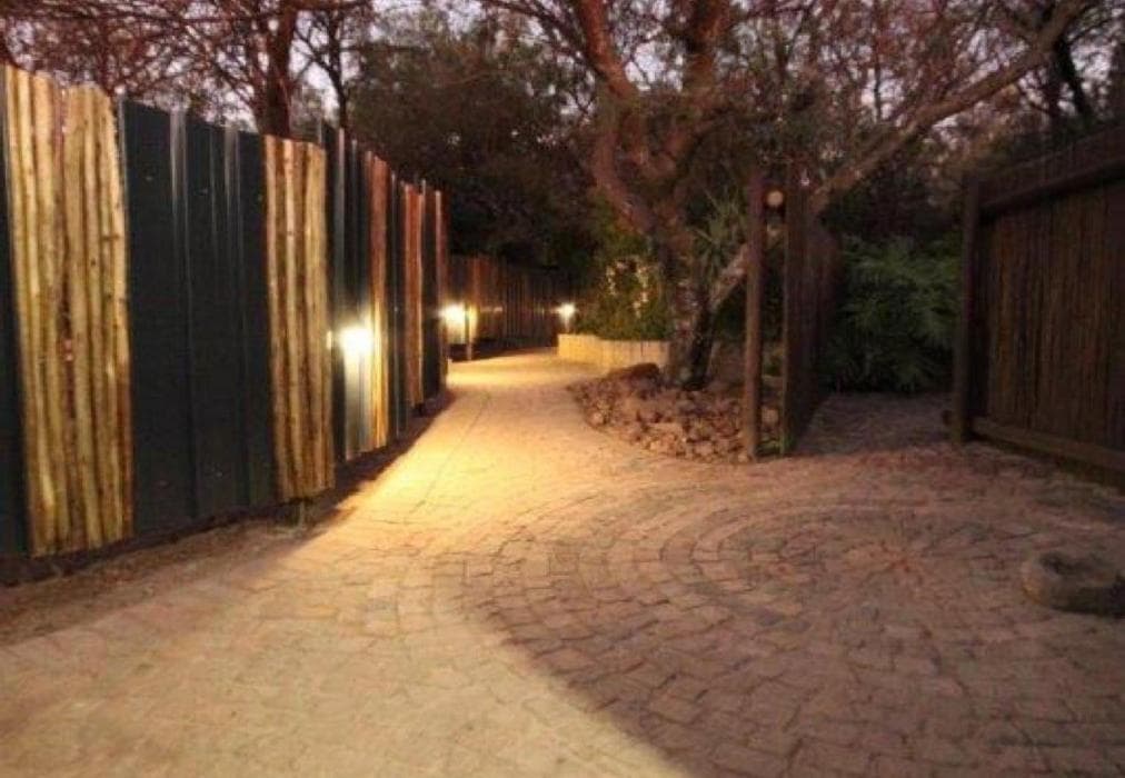 Monkey Thorn Cottage