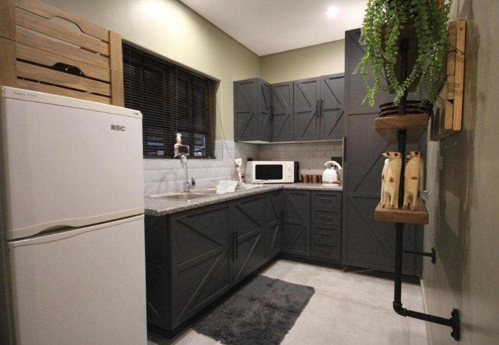 Monkey Thorn Cottage