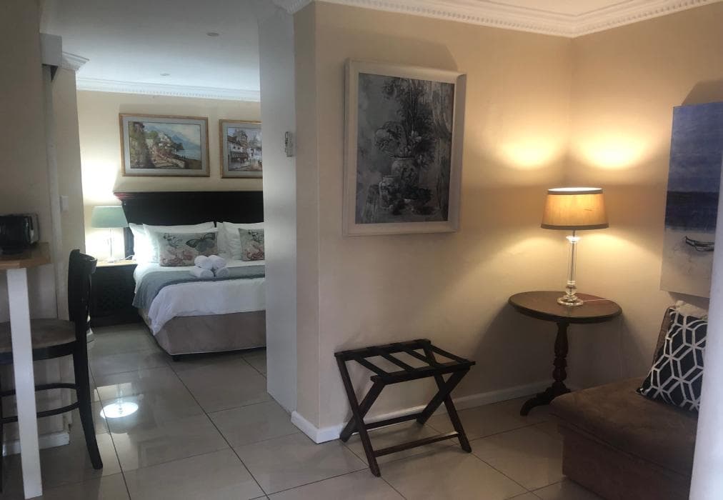 Somerset Lodge, Montagu