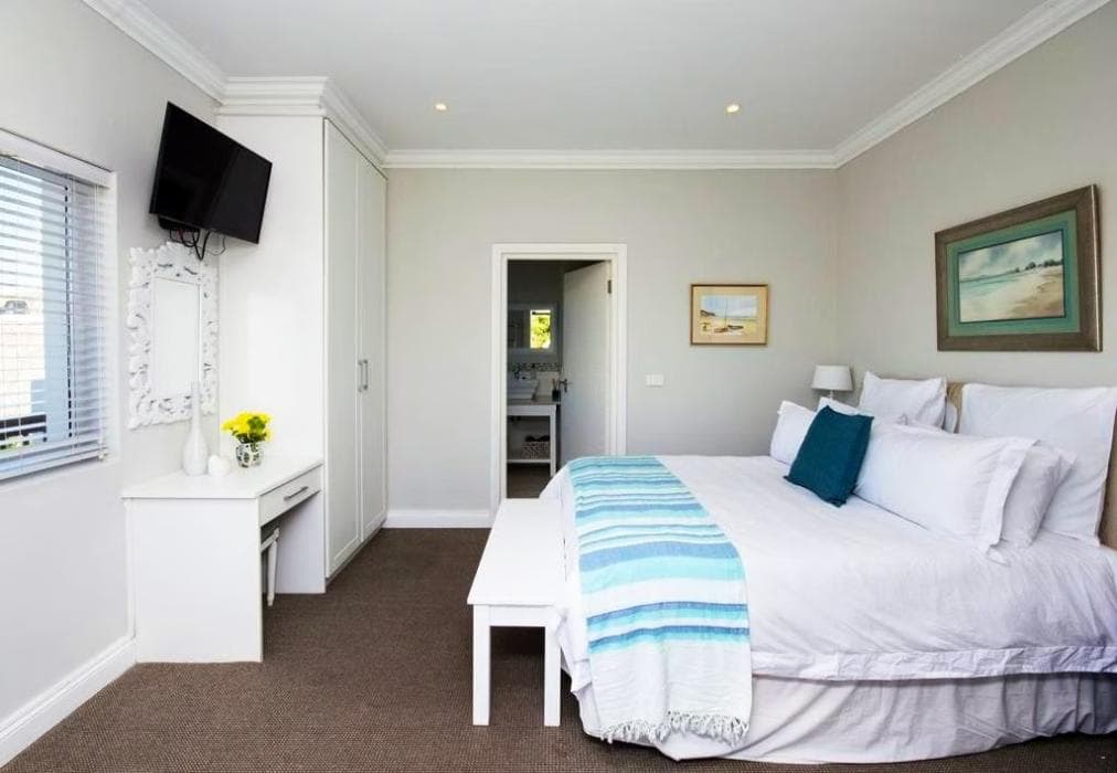 Beach Break Guest Houses and Villas