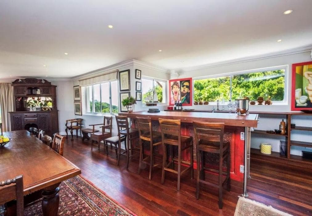 Beach Break Guest Houses and Villas