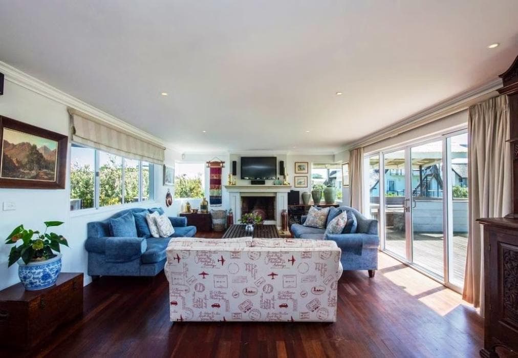 Beach Break Guest Houses and Villas