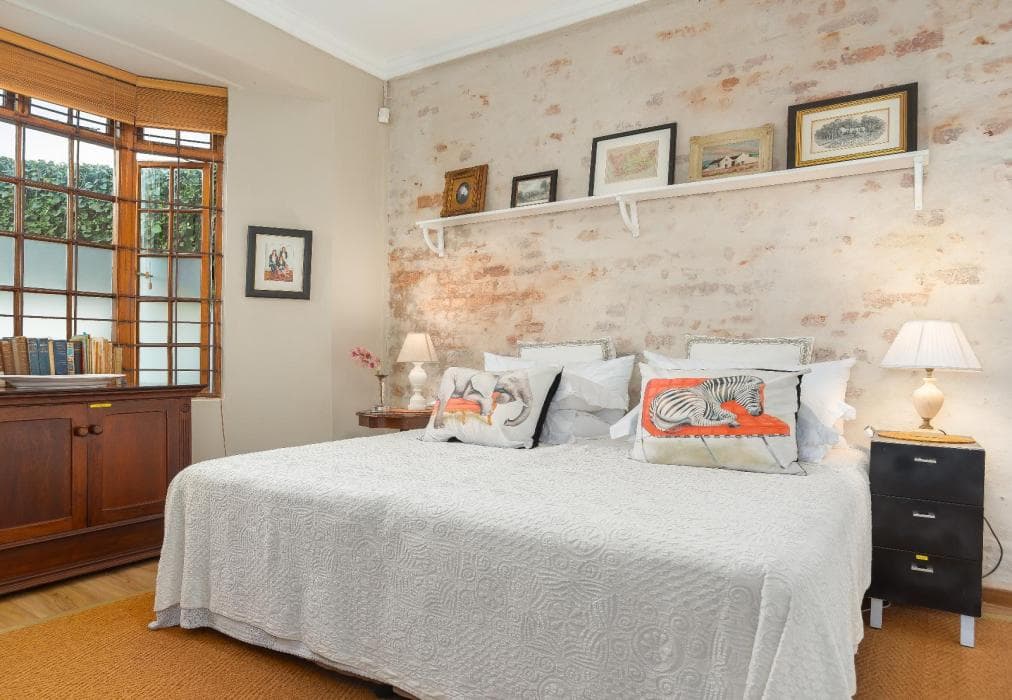 Central Claremont Garden House