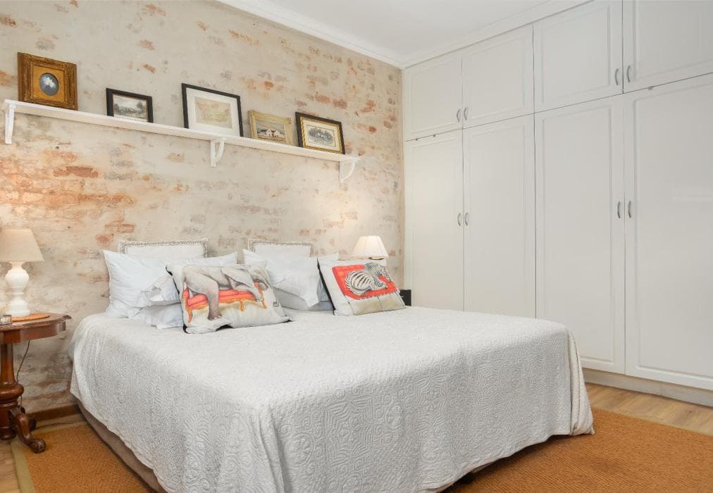 Central Claremont Garden House