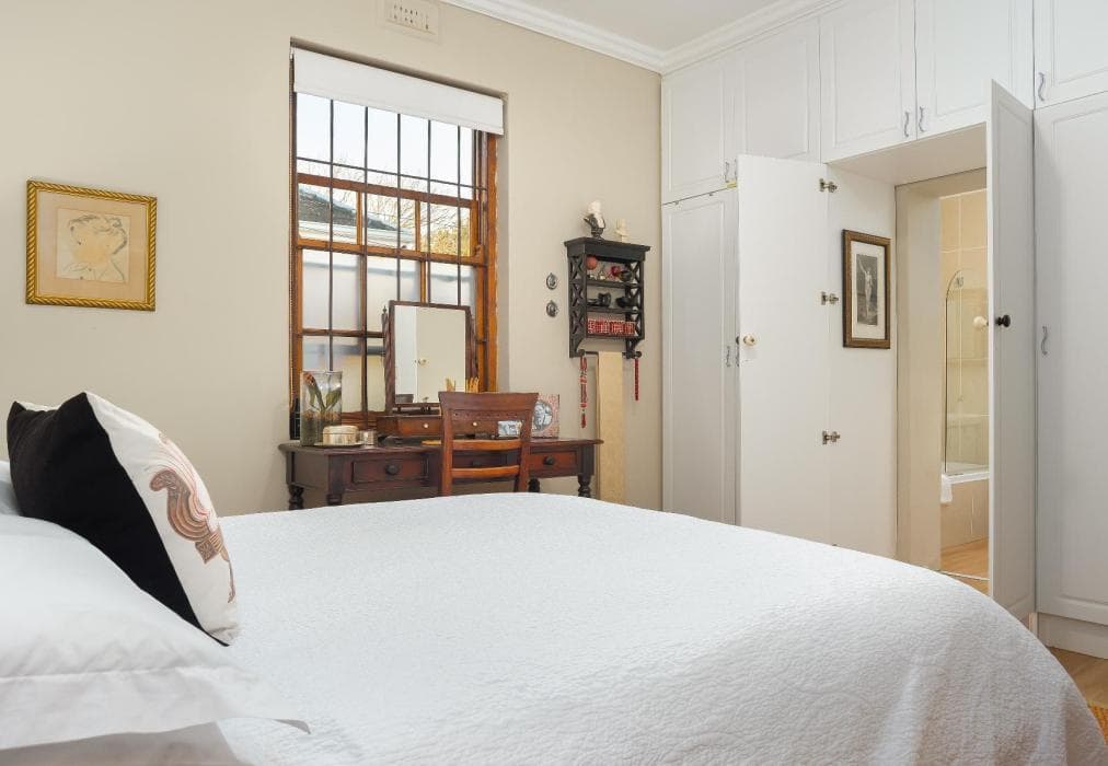 Central Claremont Garden House