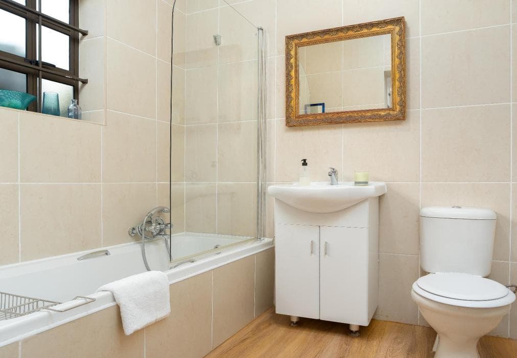 Central Claremont Garden House