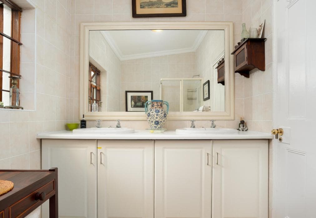 Central Claremont Garden House