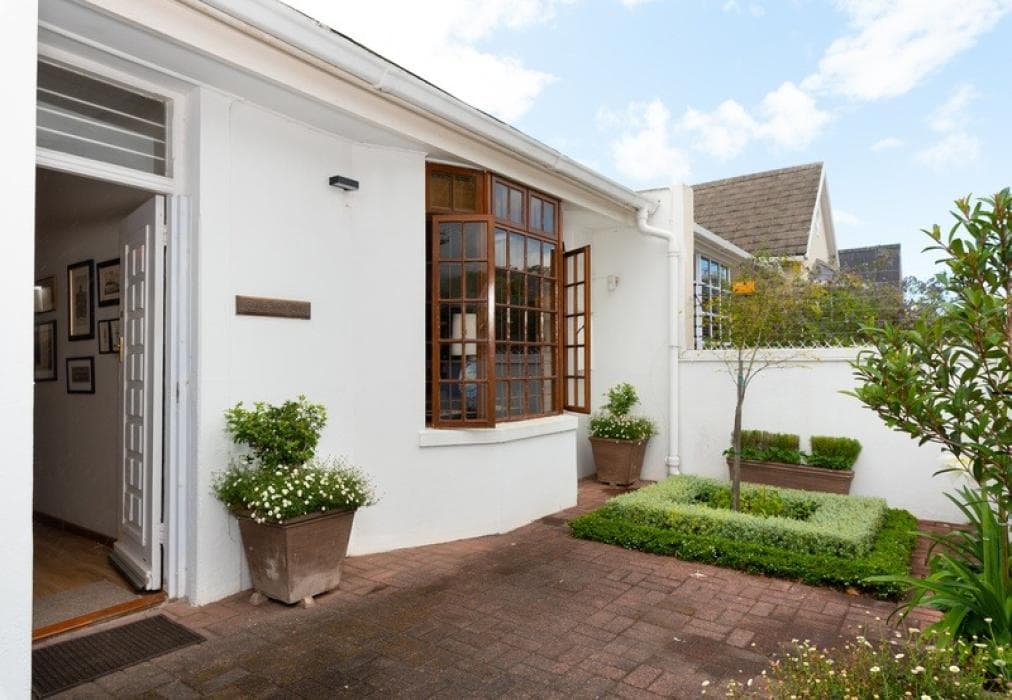 Central Claremont Garden House