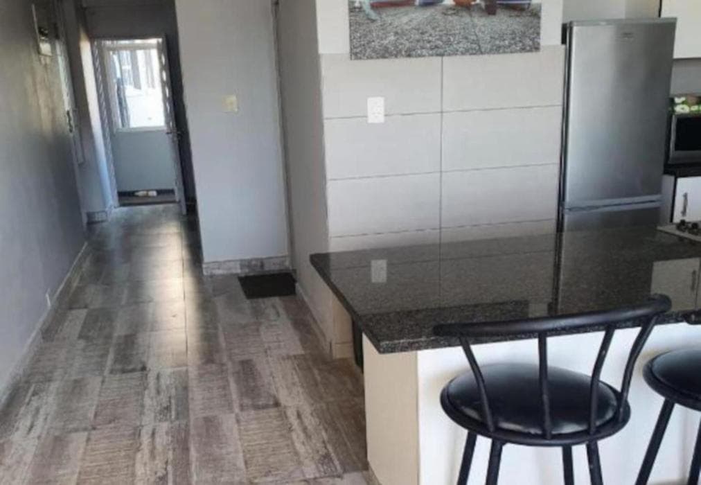 903 Tenbury Apartment