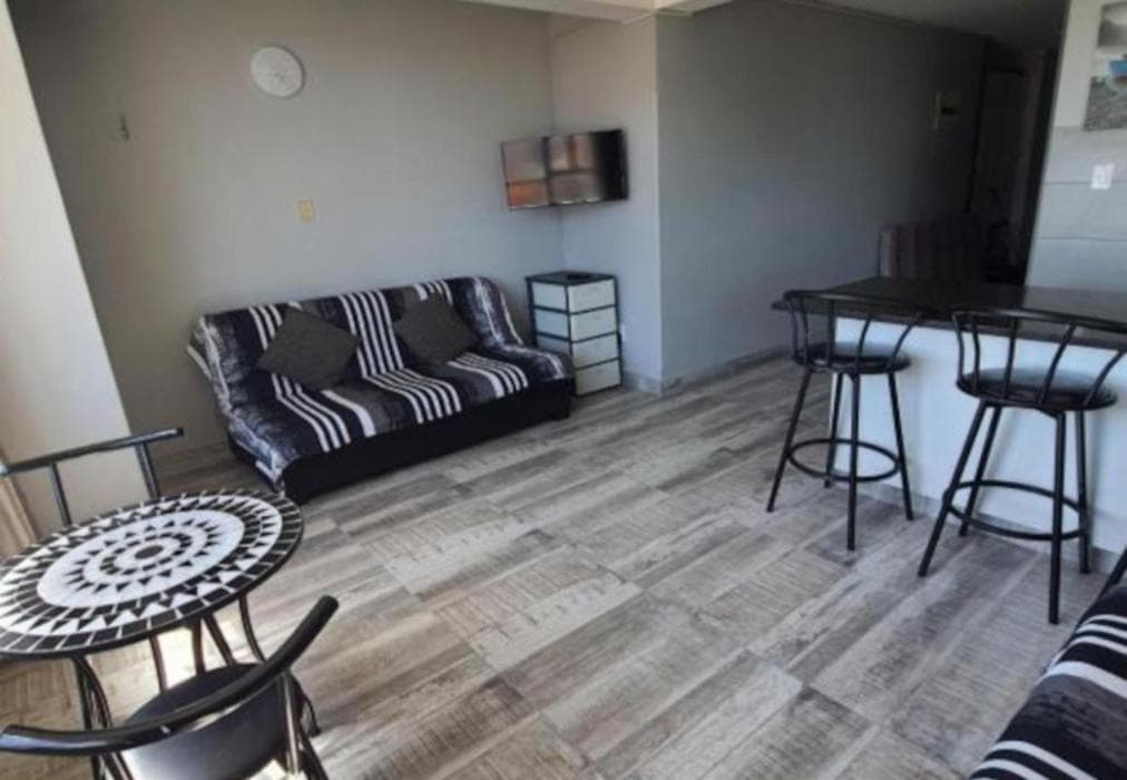 903 Tenbury Apartment